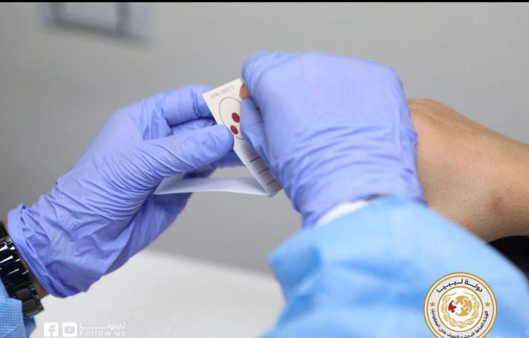 صورة اصبه لعينة الدم